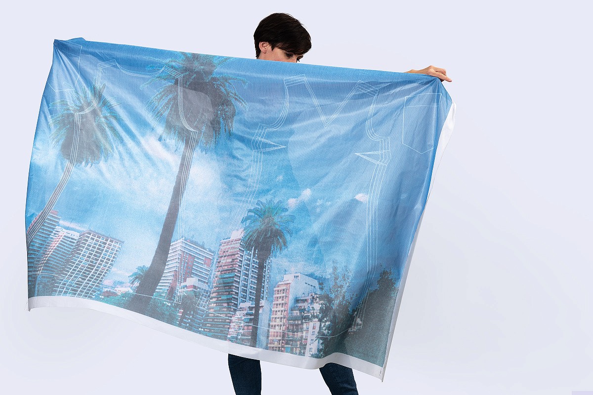 Fotoprint auf Stoff zeigt ein Sommerkleid von Buenos Aires fotografiert von Sädix, Sandrine Sandra Stampfli Leuzinger