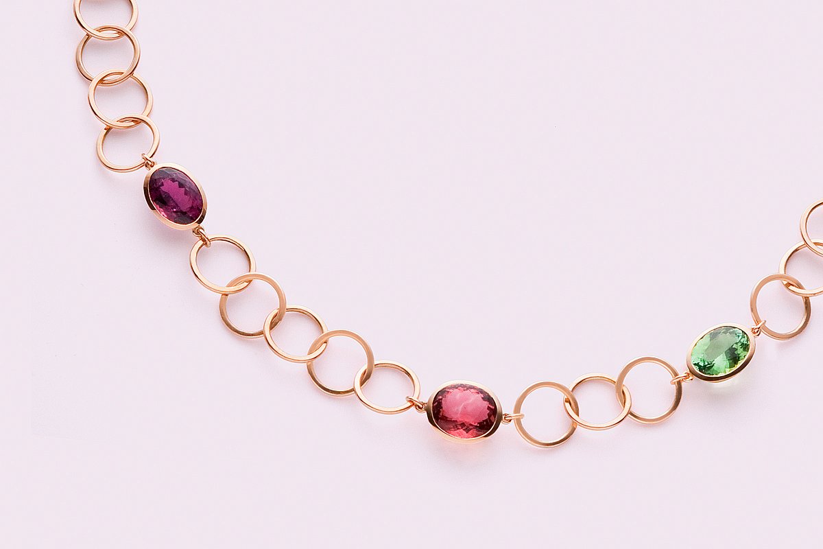 Collier von Denise Boutellier fotografiert von Sandra Stampfli Fotografie